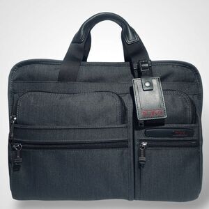 TUMI Expandable Organizer Laptop Brief Versatile Messenger Bag Business Travel